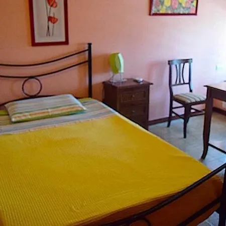Airport Torre Clementina Bed & Breakfast 3*