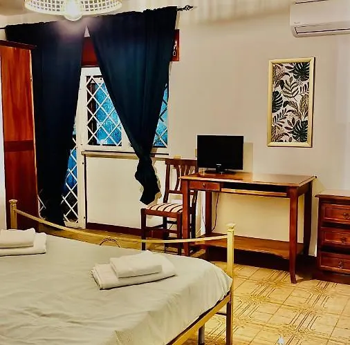 Airport Torre Clementina 3* 菲乌米奇诺